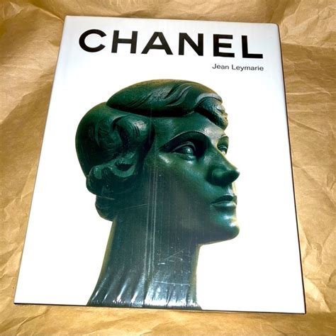 leymarie chanel book.